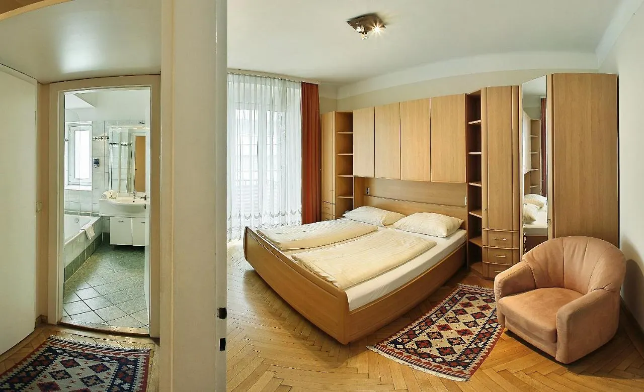 Central Apartments Vienna - Cav 4*,  Austria